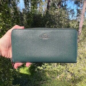COACH Long Zip-Around Wallet Hunter Green Crossgrain Leather w Gunmetal Hardware